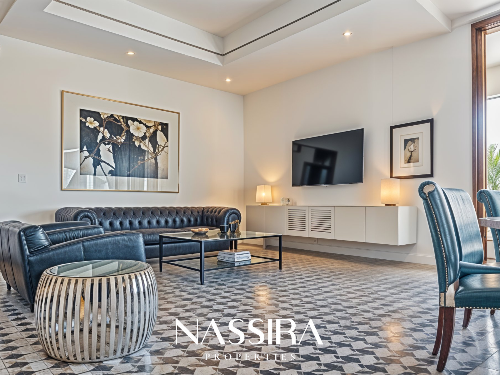 Emirates Hills Modern Villa preview 4